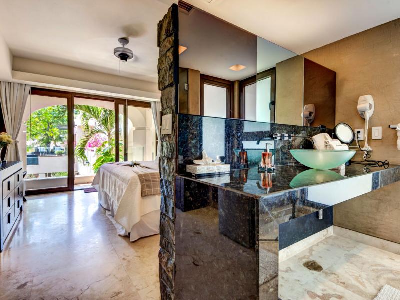 Villa Clara , Mayan Region , Pacific Coast , Playa Del Carmen  