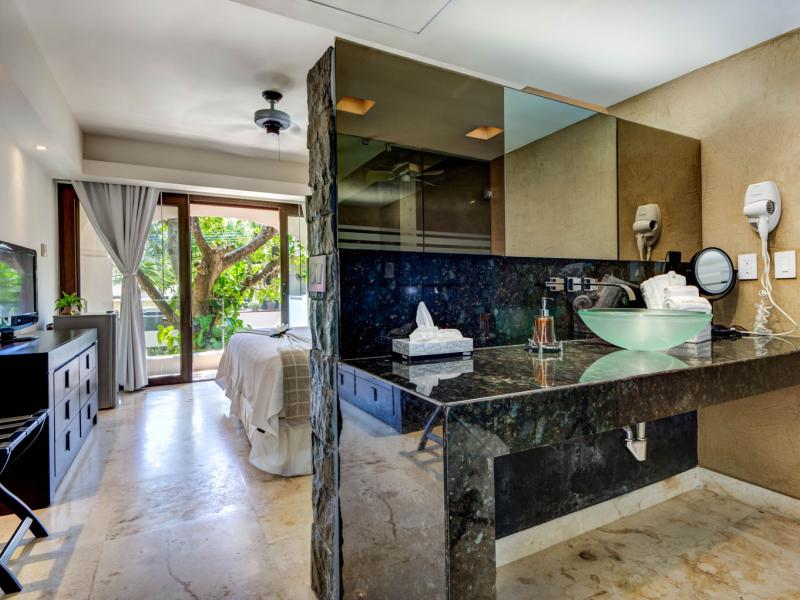 Villa Clara , Mayan Region , Pacific Coast , Playa Del Carmen  