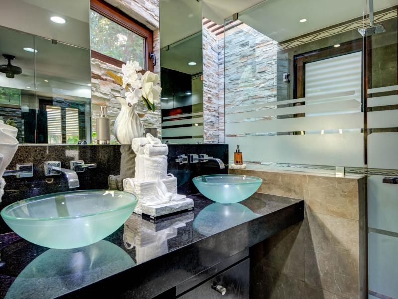 Villa Clara , Mayan Region , Pacific Coast , Playa Del Carmen  